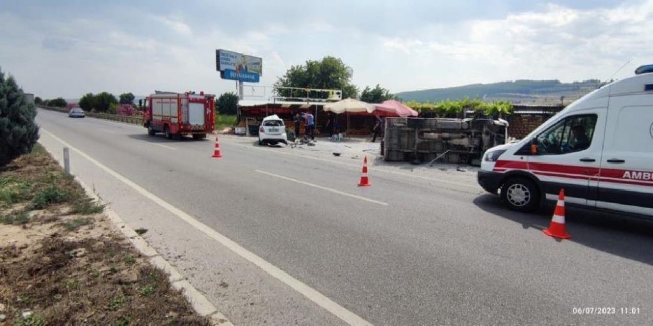 Karşı şeride geçen otomobil kamyonetle çarpıştı: 1 ölü, 3 yaralı