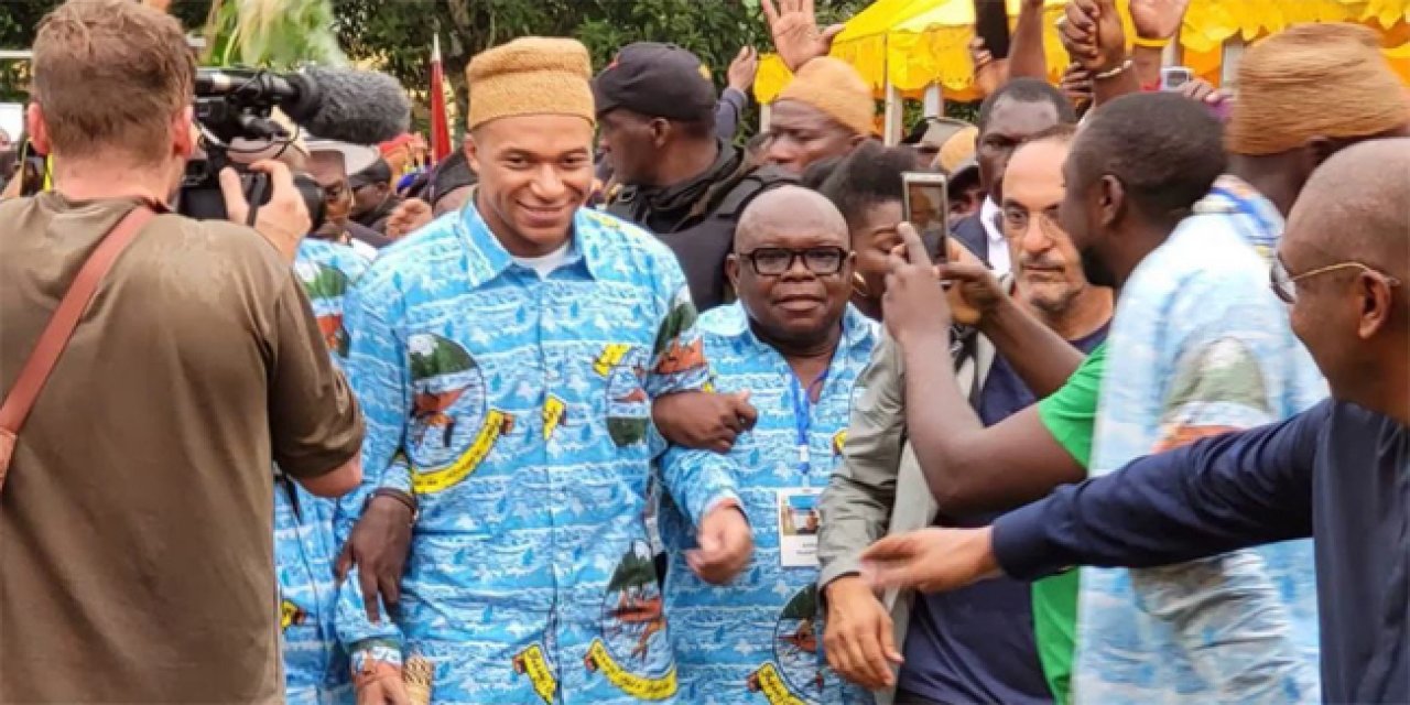 KYLİAN MBAPPE KAMERUN'U ZİYARETE ETTİ