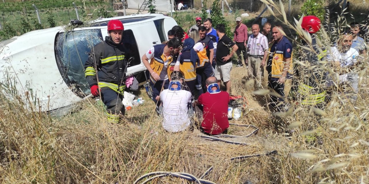 Konya’da kaza! 4 kişilik aile ölümden döndü