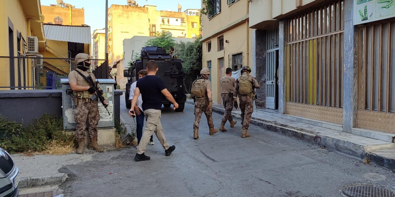 Terör örgütü DEAŞ'a şafak operasyonu