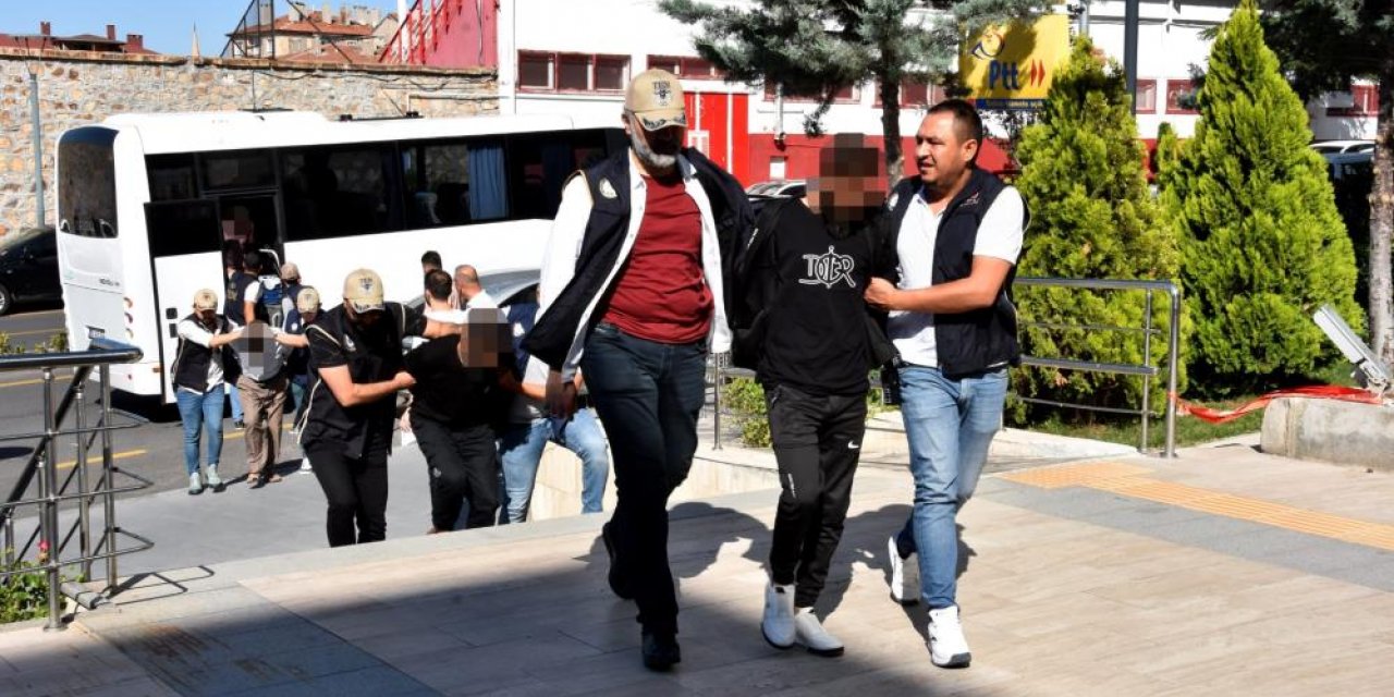 Konya’nın da aralarında bulunduğu 6 ilde DEAŞ operasyonu: 9 gözaltı