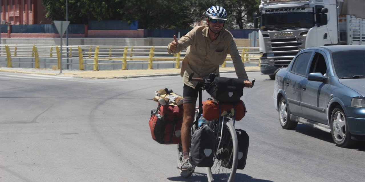 Bisikletle dünya turuna çıktı, Konya’nın etkisinden çıkamadı