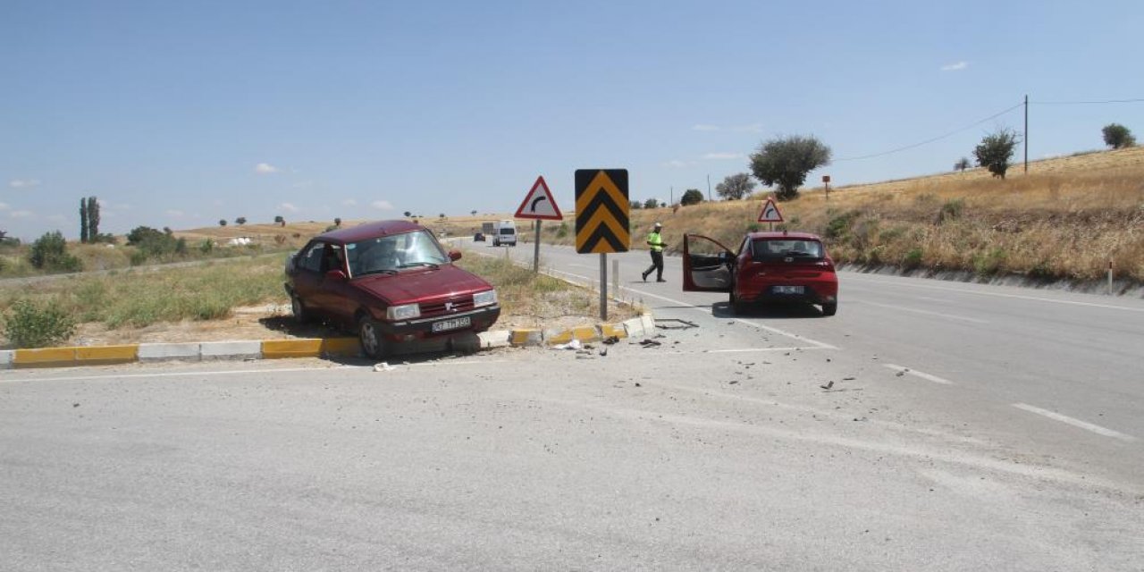 Konya’da otomobiller çarpıştı: 3 yaralı