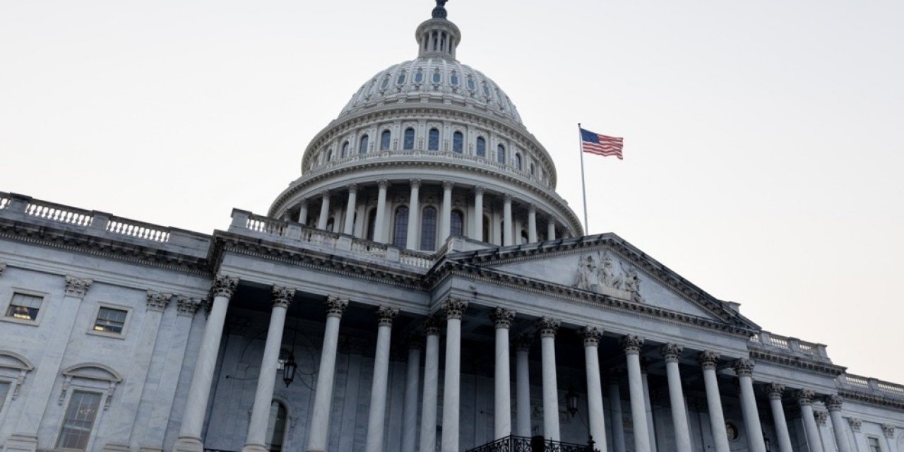 ABD Kongresinde silahlı saldırgan alarmı
