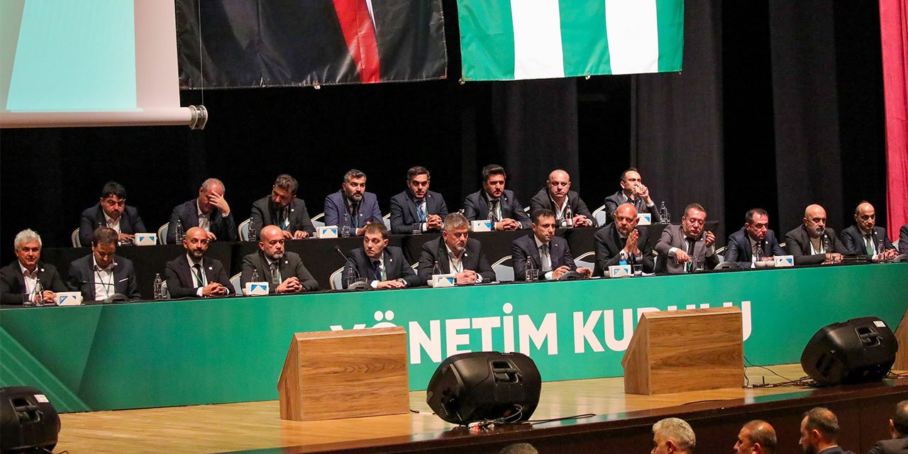 Konyaspor’da yeni yönetim göreve başladı