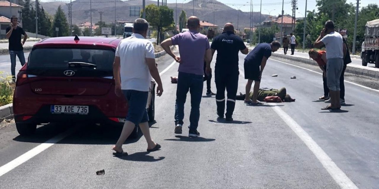 Konya'da bir yaya yolun karşısına geçmek istedi, otomobil çarptı