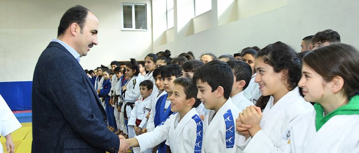 Başkan Altay, Konya’da kamp yapan judocularla buluştu
