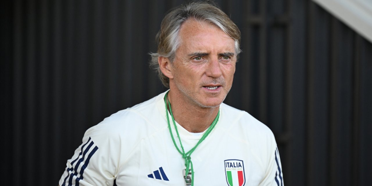 Roberto Mancini istifa etti