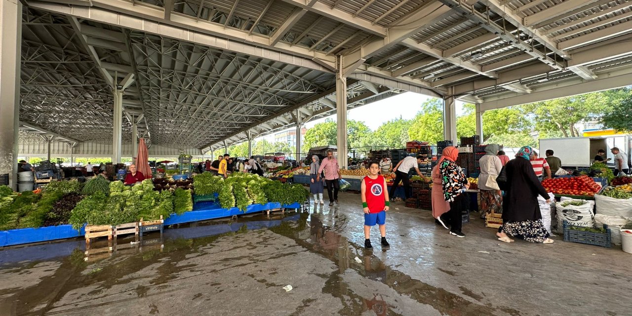 Konya’da pazarın ateşi söndü