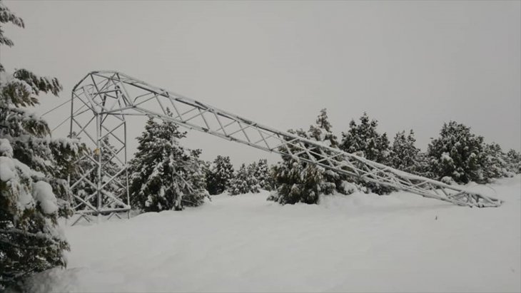 Konya'nın bu ilçesinde çok sayıda mahalleye elektrik verilemiyor