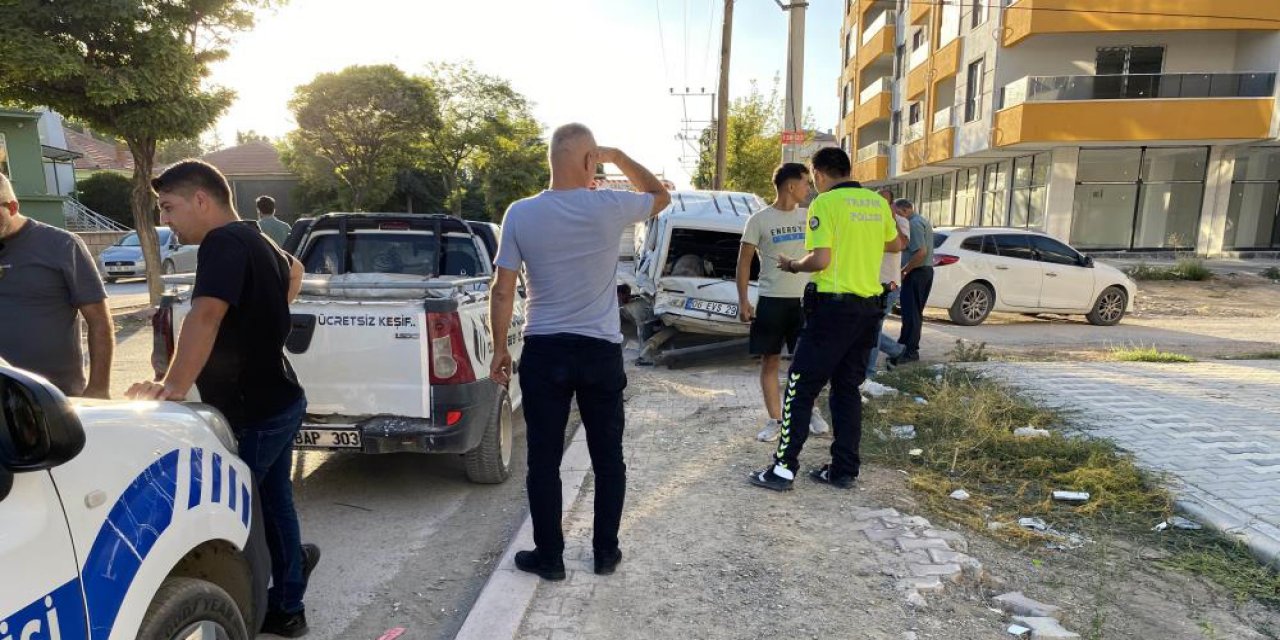 Konya’daki 2 kazada 5 kişi yaralandı