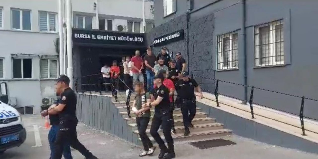 Bursa'da aranan 23 kişi gözaltına alındı