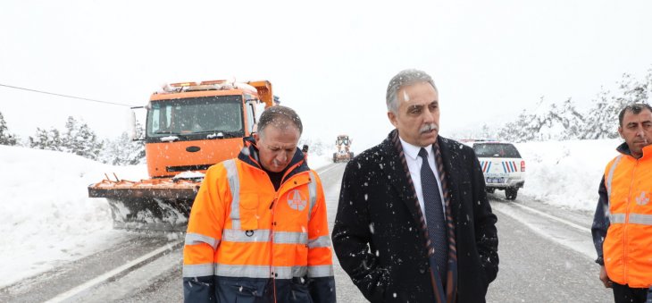 Konya Valisi Toprak, kar temizliği denetiminde