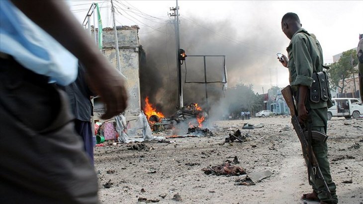 Somali'de meclis binası yakınında bombalı saldırı: 5 ölü,11 yaralı