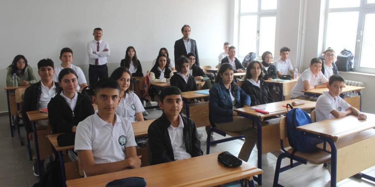 Konya’da Murat Kurum Fen Lisesinde eğitim başladı