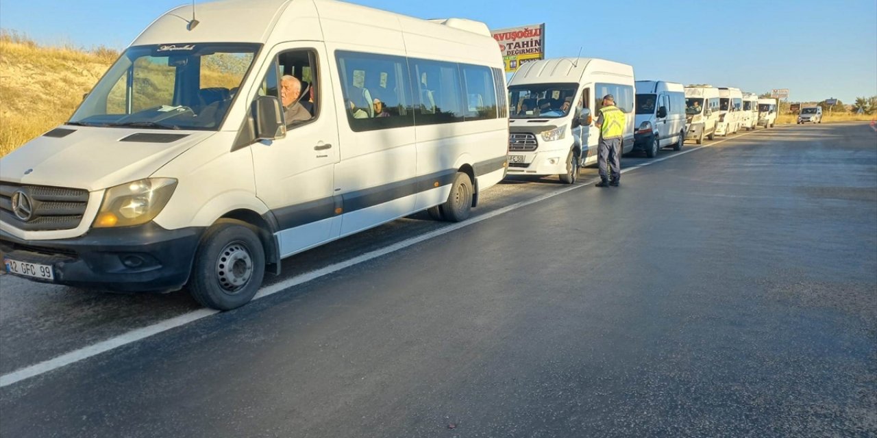 Konya’da ekipler okul servis araçlarını denetliyor