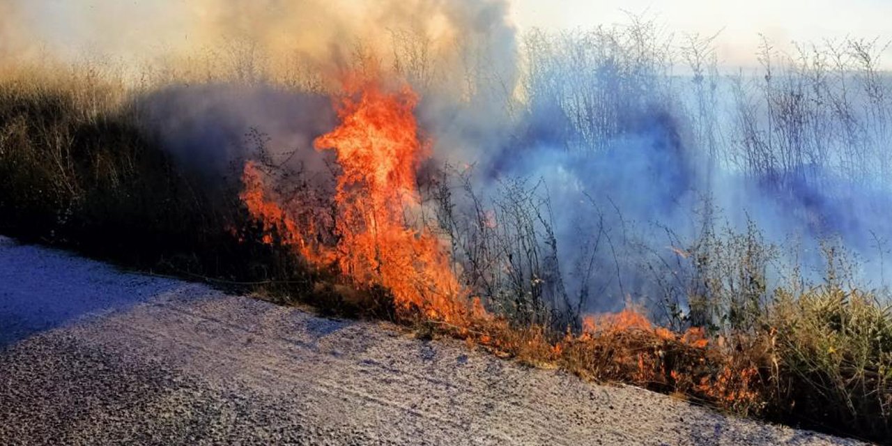 Konya’da anız yangınları çiftçileri tedirgin ediyor