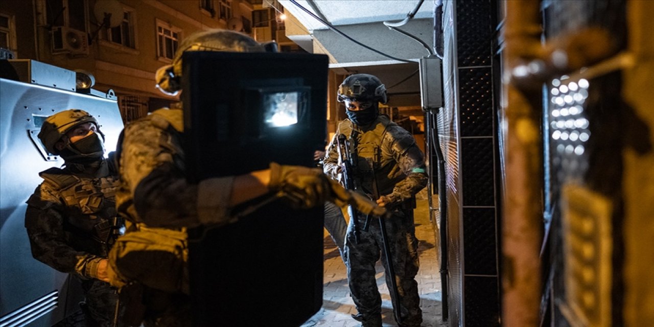 Bakan Yerlikaya açıkladı, 10 ilde zehir tacirlerine darbe