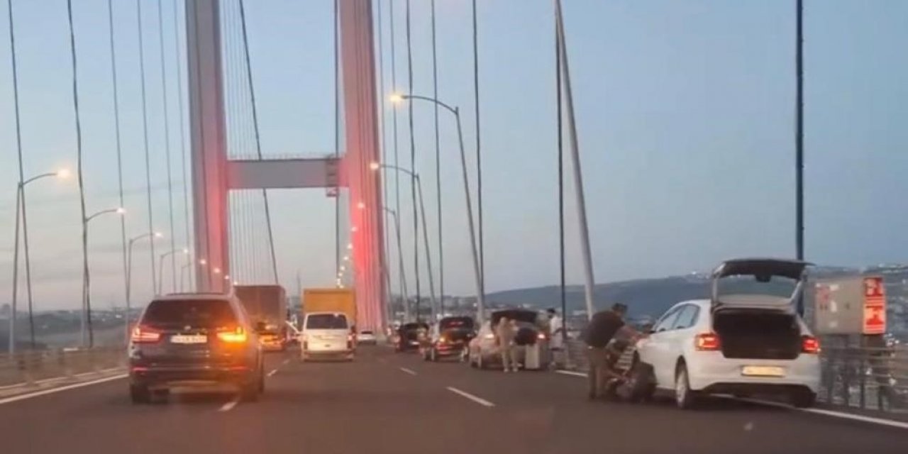 Osmangazi Köprüsü'nde esrarengiz olay! Aynı anda patladı