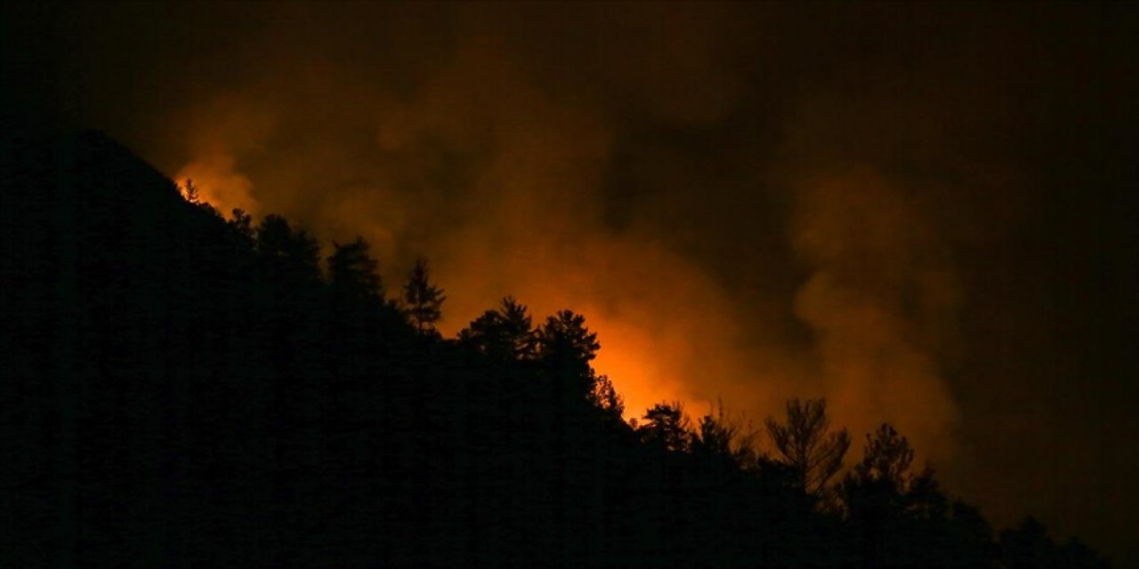 Alanya'daki orman yangını sürüyor