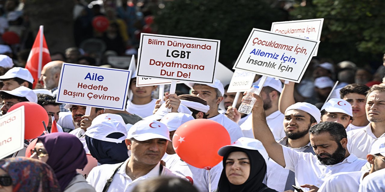 LGBT propagandasına karşı Büyük Aile Buluşması