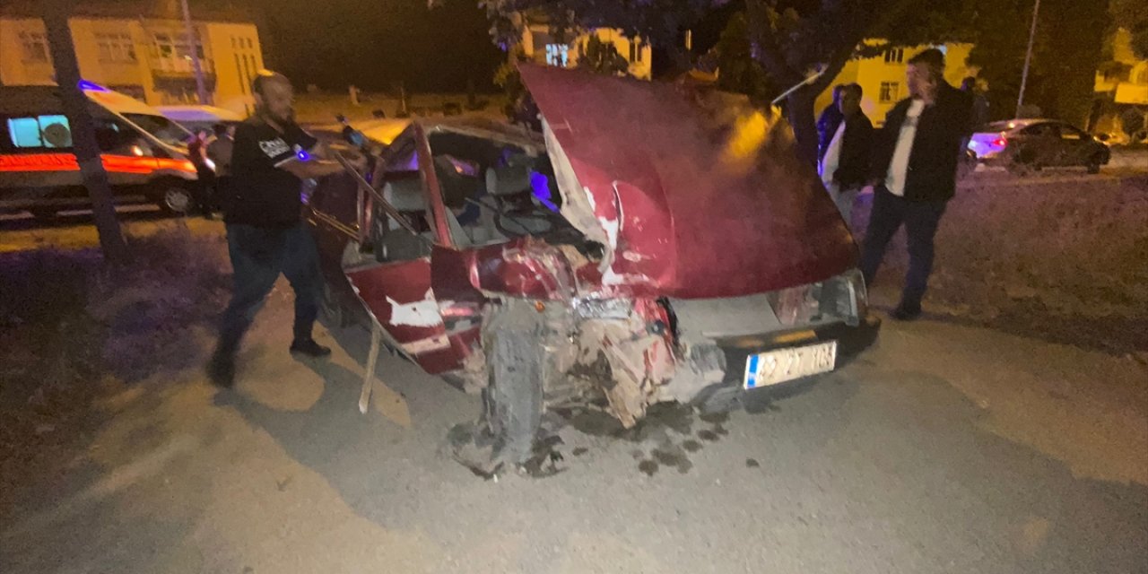 Konya’da otomobiller çarpıştı: 4 yaralı