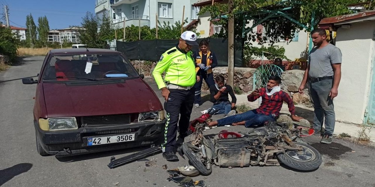 Konya’da otomobil ile elektrikli bisiklet çarpıştı