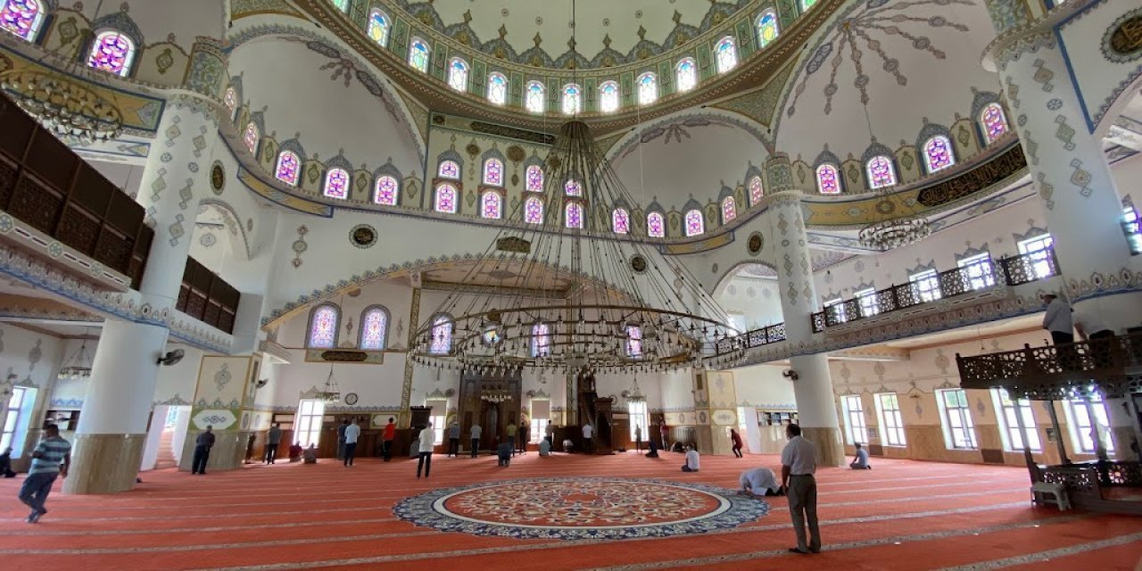 Konya Cuma namazı saat kaçta? 22 Eylül 2023 Cuma hutbesi