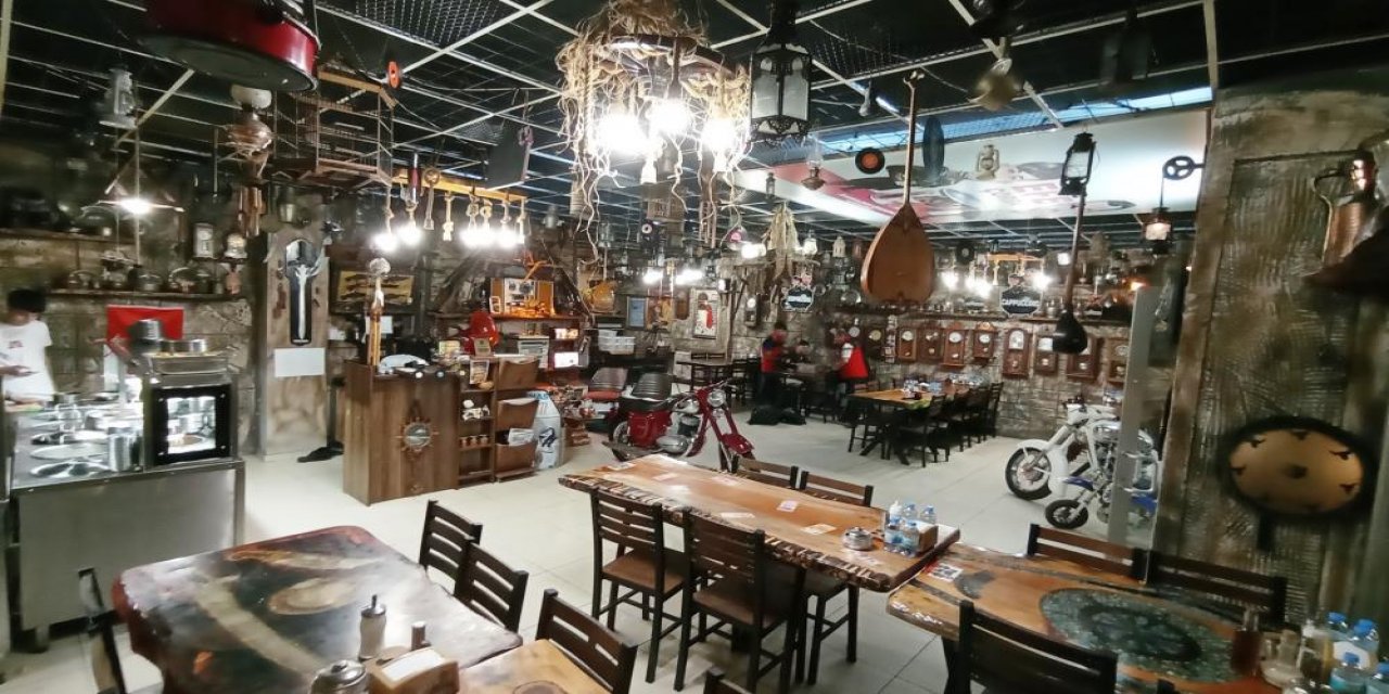 Konya’da bu çorbacıya giren 100 yıl öncesine gidiyor