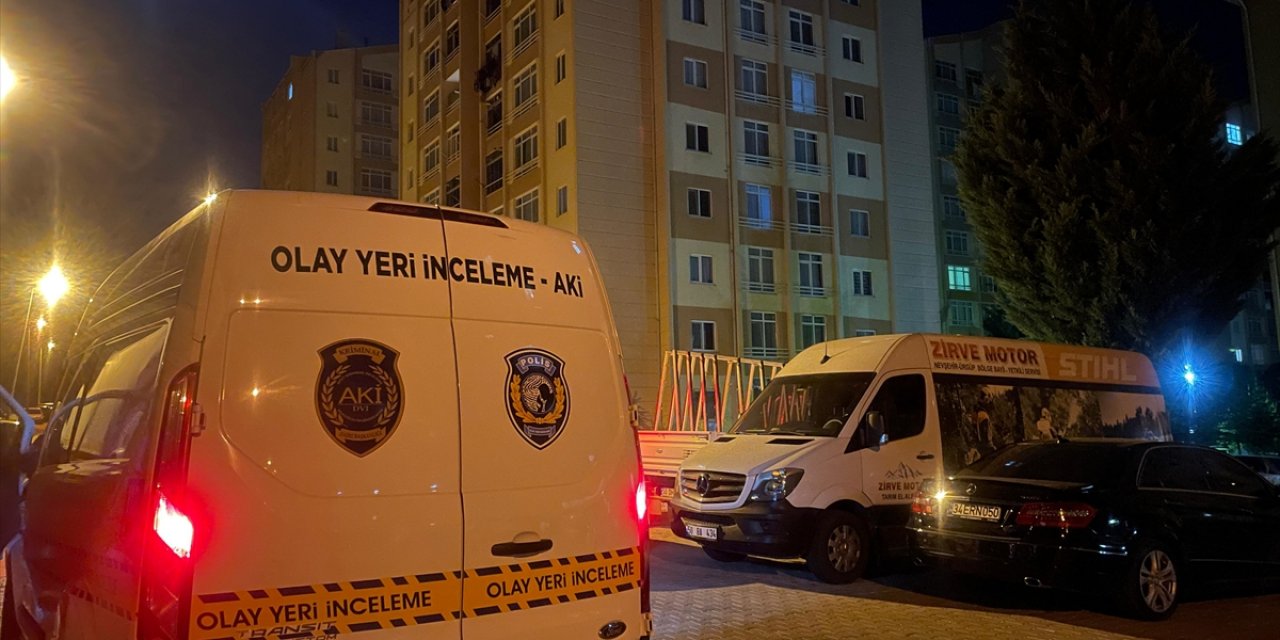 Eski kayınpeder ve kayınvalidesini döven damat 5. kattan düşüp öldü