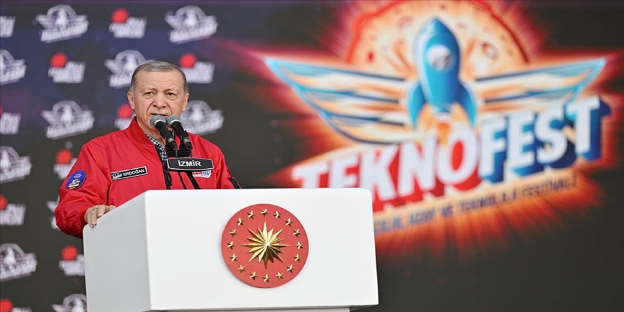 Cumhurbaşkanı Erdoğan, TEKNOFEST’te şiirlerle seslendi