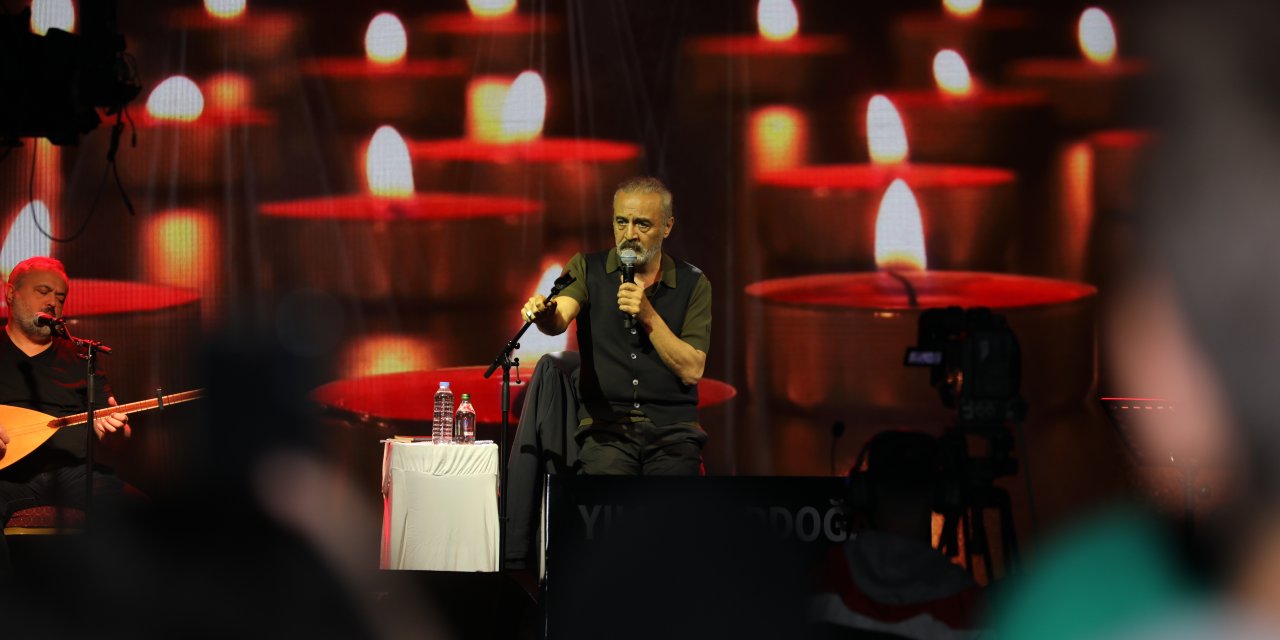 Konya Mistik Müzik Festivali’nin son gününde Yılmaz Erdoğan sahne aldı