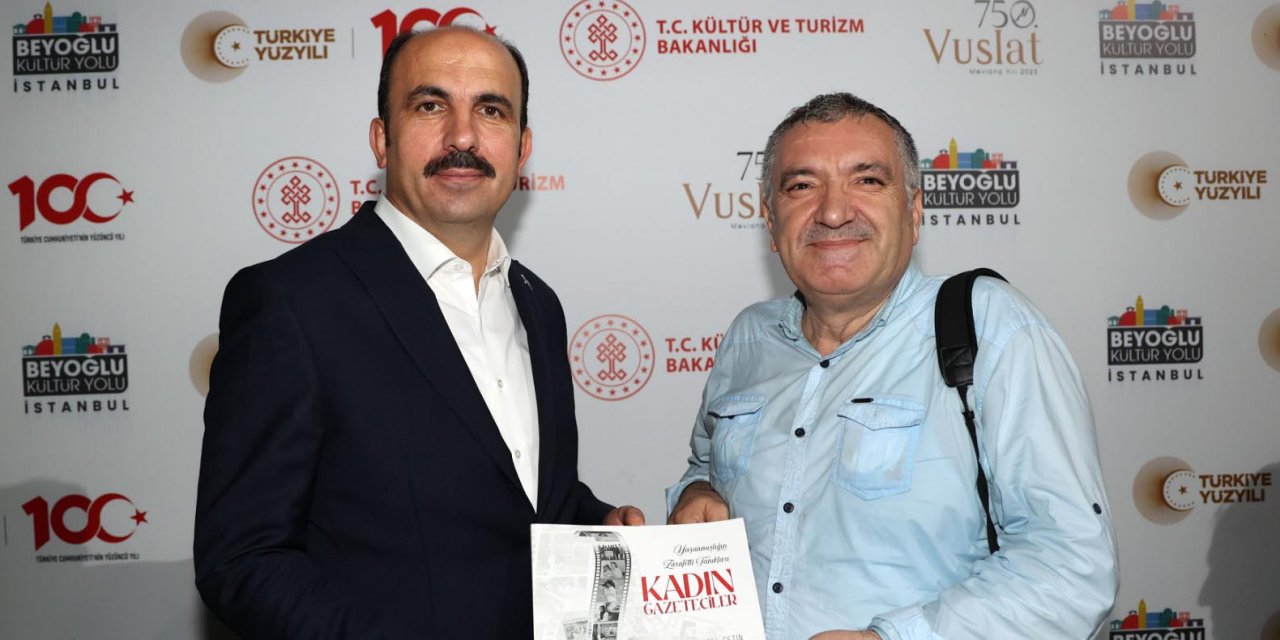 Mürsel Çetin, ‘Kadın Gazeteciler’ kitabını Başkan Altay’a takdim etti