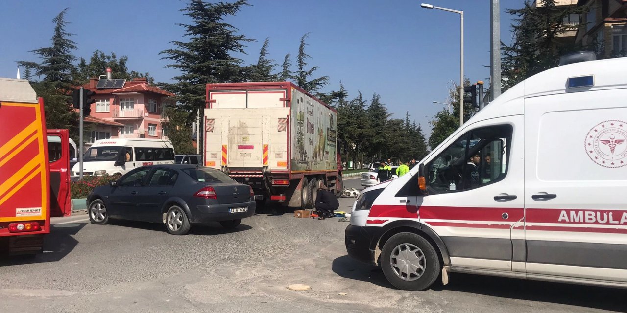 Konya’da kamyonun çarptığı motosikletli öldü