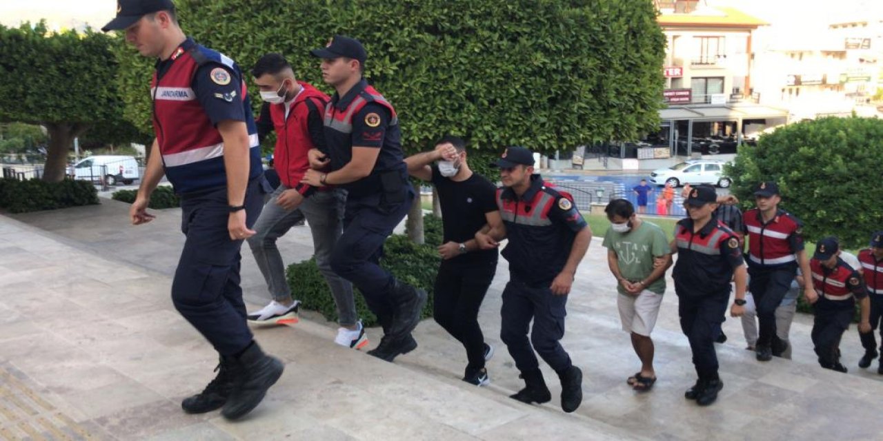 Konya dahil 4 ilde göçmen kaçakçılarına operasyon: 10 gözaltı