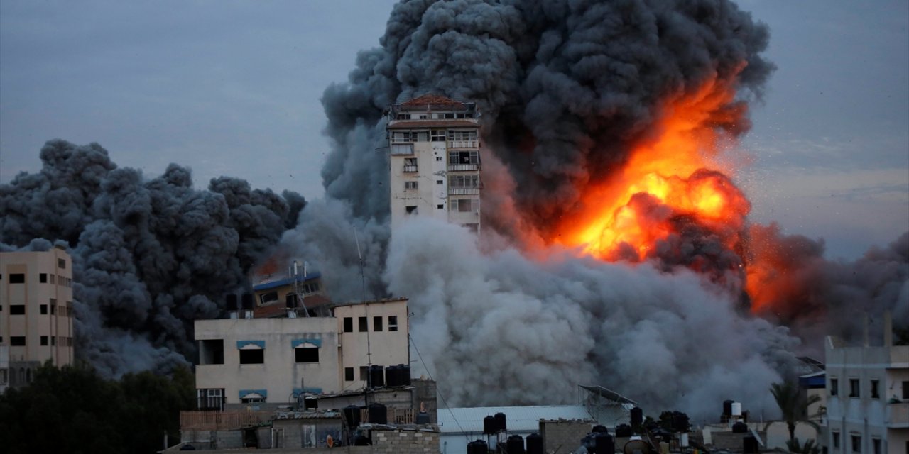 Gazze’de can kaybı 370'e yükseldi