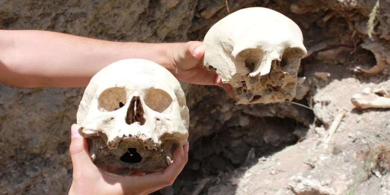 Definecilerin tahrip ettiği tarihi alanlarda insan kemikler bulundu