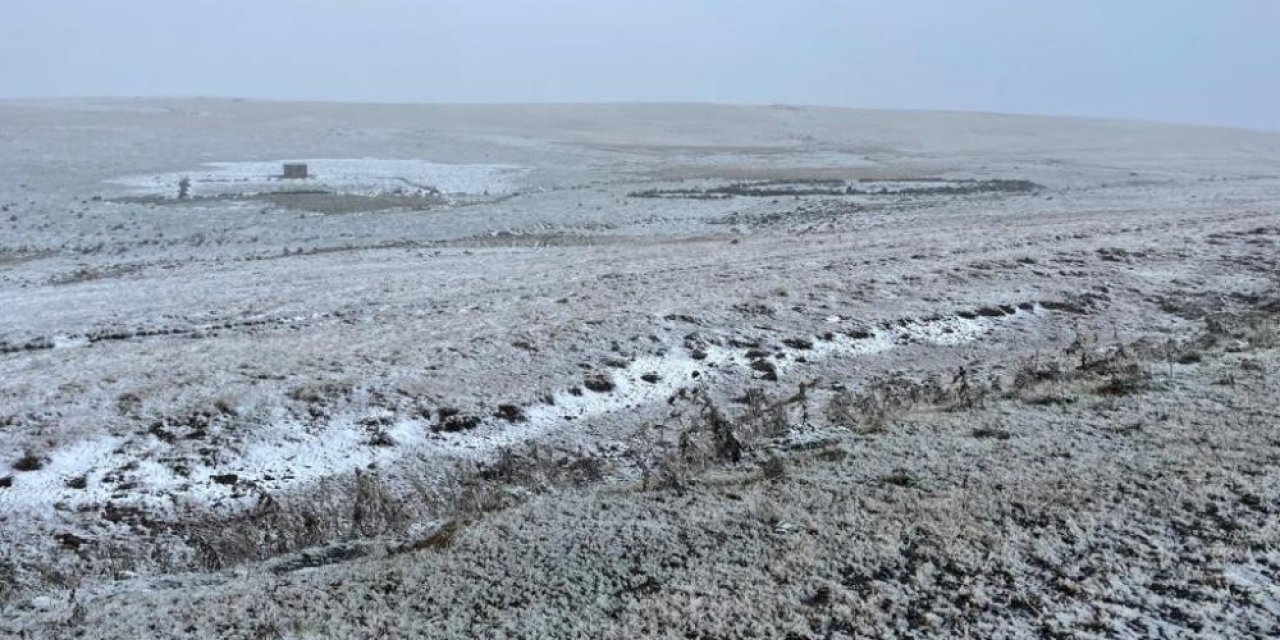 Bir ilimize daha mevsimin ilk karı düştü! Her yer beyaza büründü