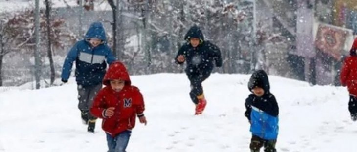 Konya’nın bir mahallesinde eğitime kar tatili