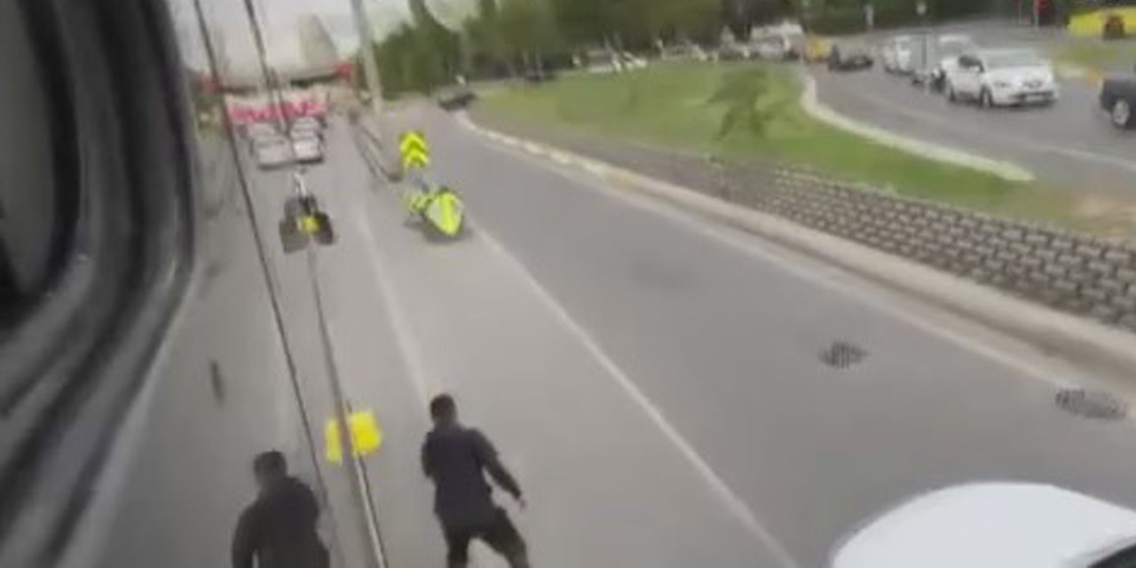 Seyir halindeki belediye otobüsüne bıçaklı saldırı