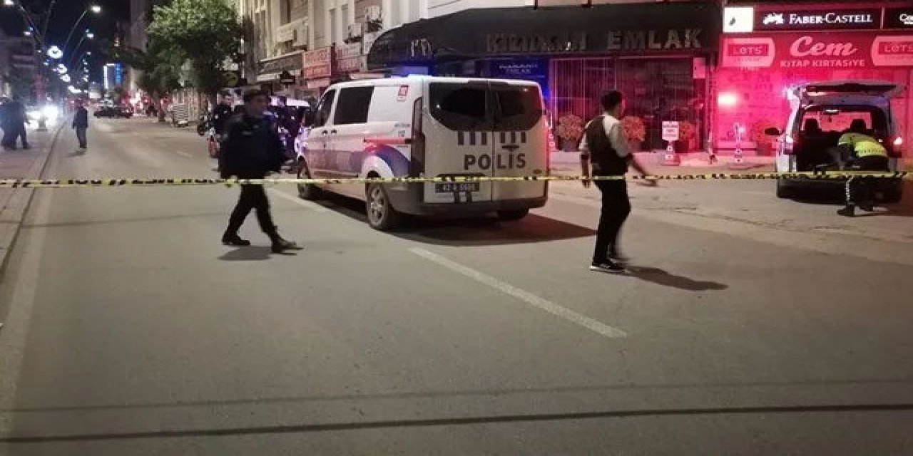 Konya’da polislerin üzerine araç süren kişi kaza yaptı