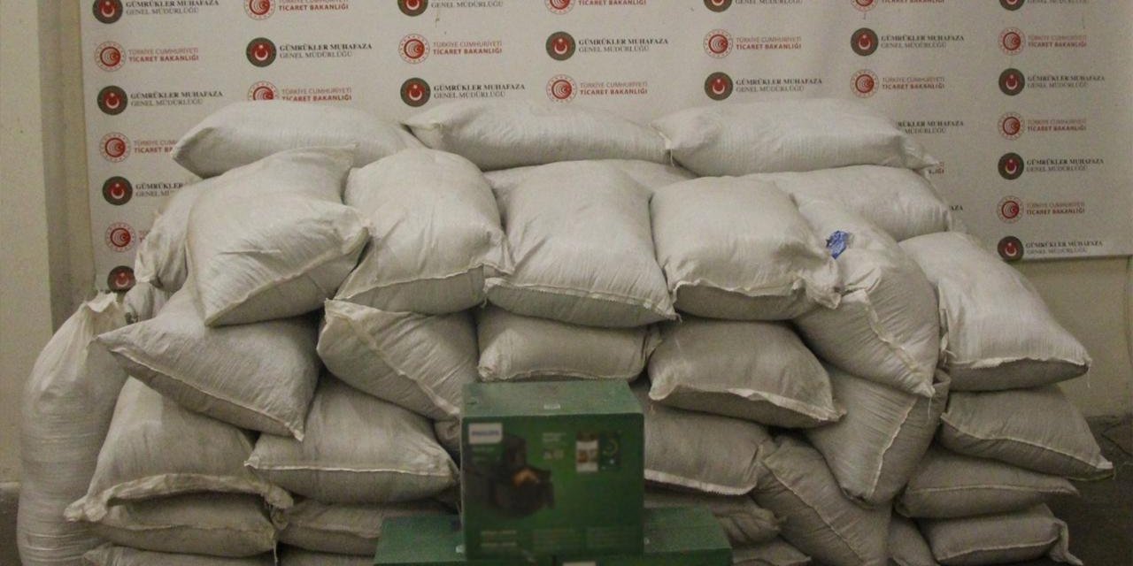 Kapıkule'de 887 kilo "damiana çayı" ele geçirildi