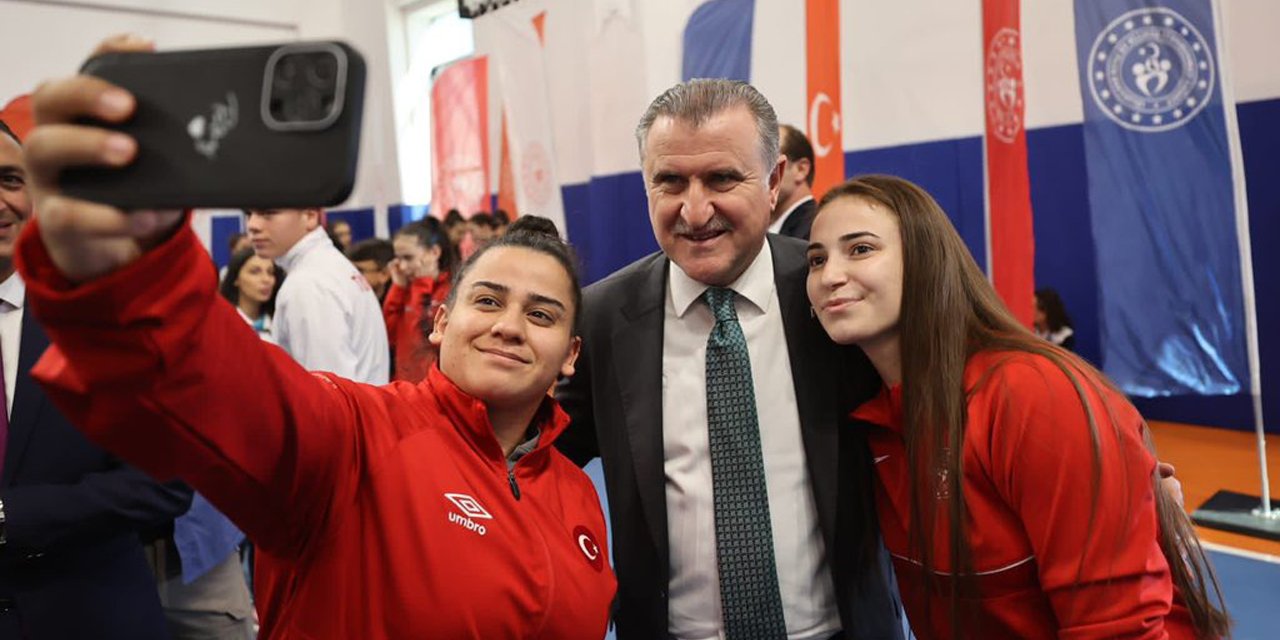 Bakan Bak: Dünya şampiyonasını Konya’da rahatlıkla yaparız