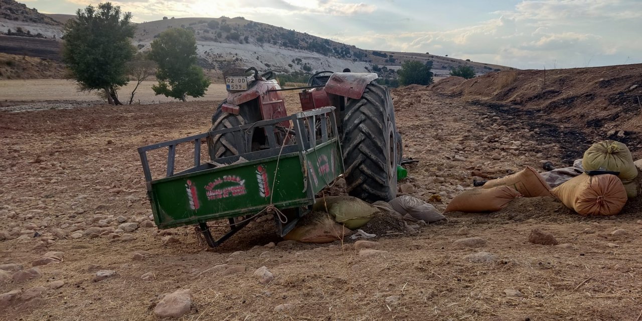 Traktör devrildi: Karı - kocayı ölüm ayırdı