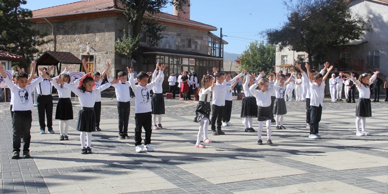 Konya’nın ilçelerinde 29 Ekim kutlamaları