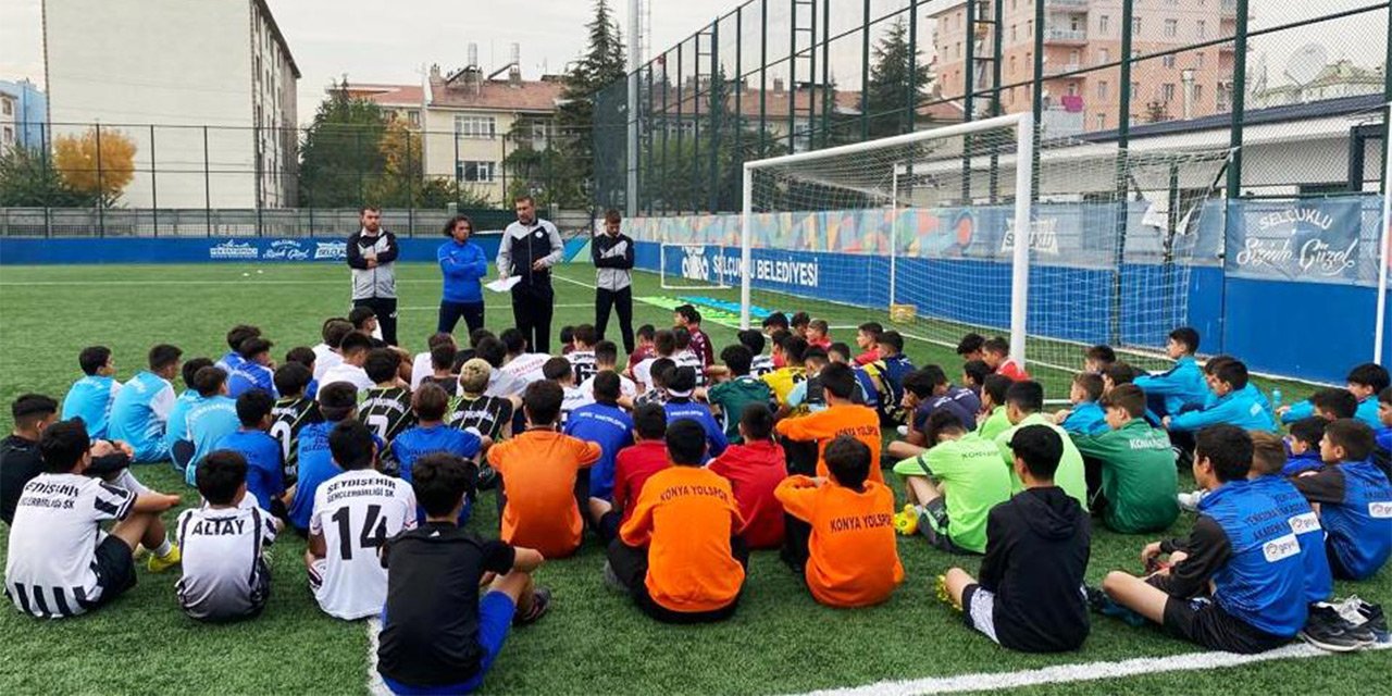 Geleceğin futbolcu adayları Konya’da seçiliyor