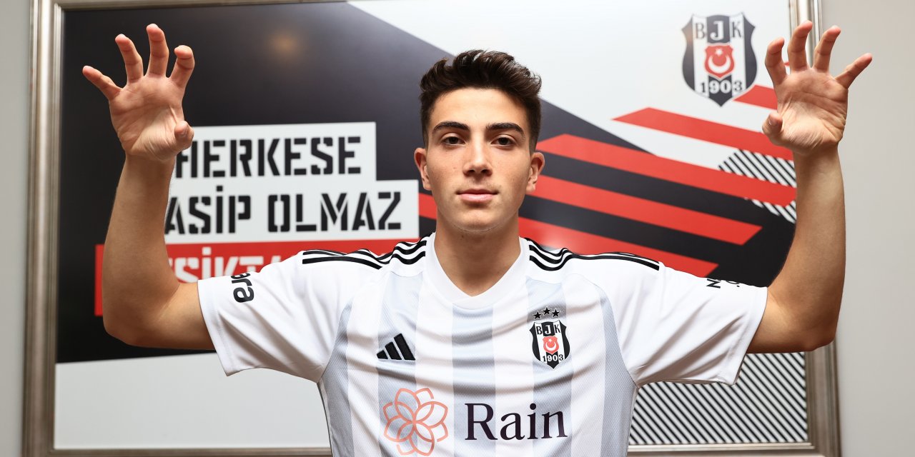 Beşiktaş genç futbolcu ile 4 yıllık sözleşme imzaladı