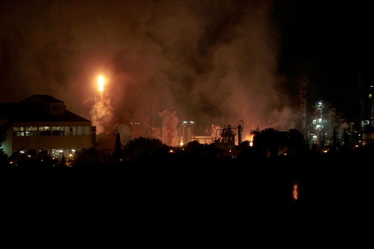 Petrokimya endüstrisi bölgesinde patlama