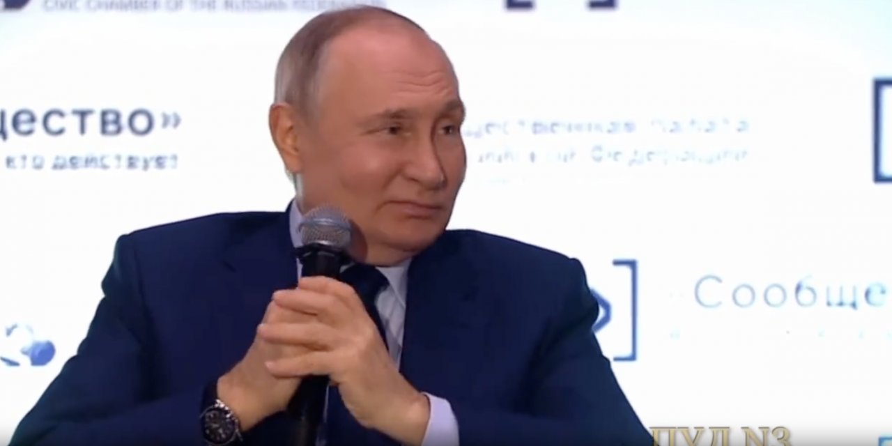 Putin "Aleykümselam" dedi, salonda alkış tufanı koptu