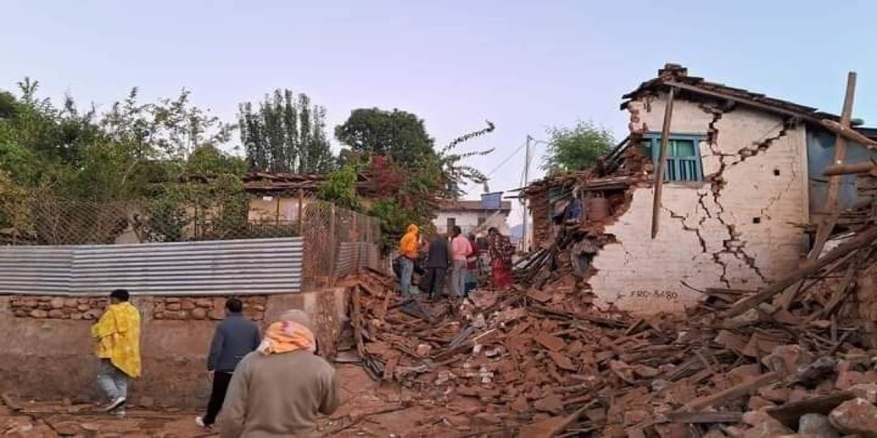 Nepal’de 6.4 büyüklüğünde deprem: 157 can kaybı